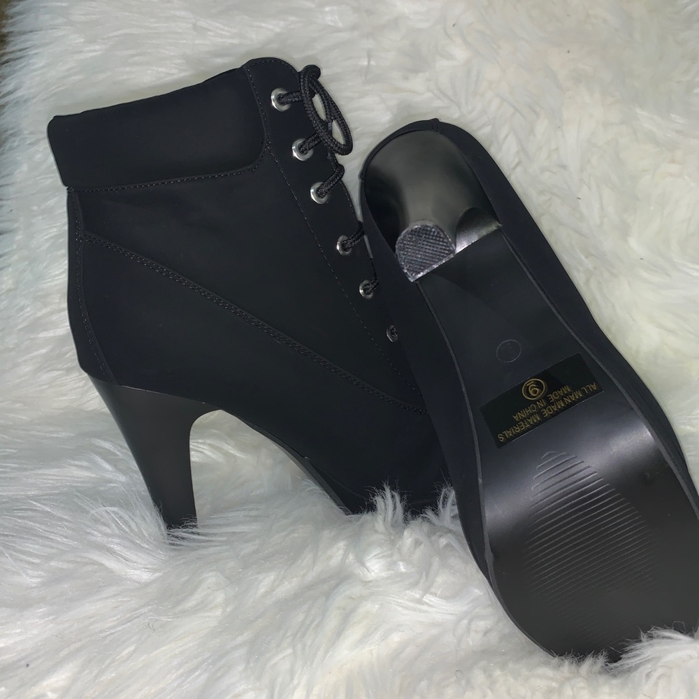 Boots - Picture 2 of 3